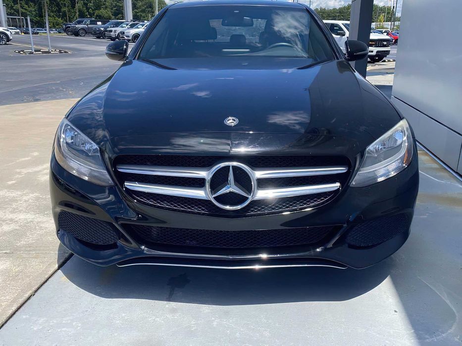 Mercedes-Benz C300      2019
