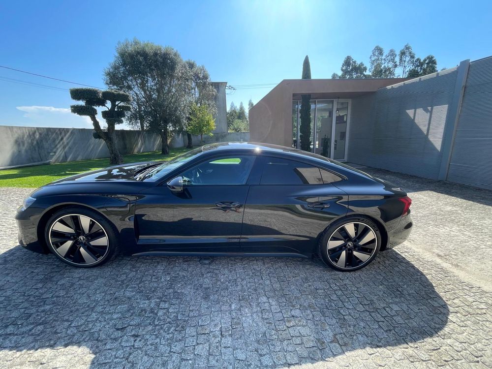 Audi e-tron GT quattro