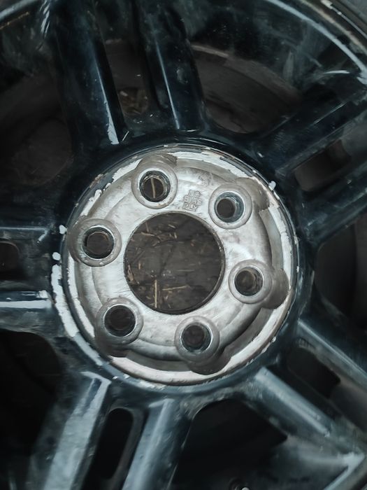 275 60 R17 с дисками 6*139,7