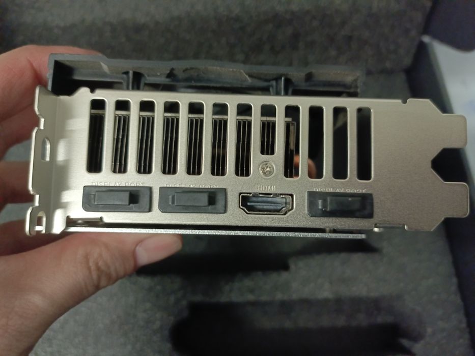 AMD Radeon Rx5600XT Challenger D 6GB