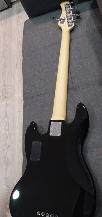 Bajo eléctrico profesional