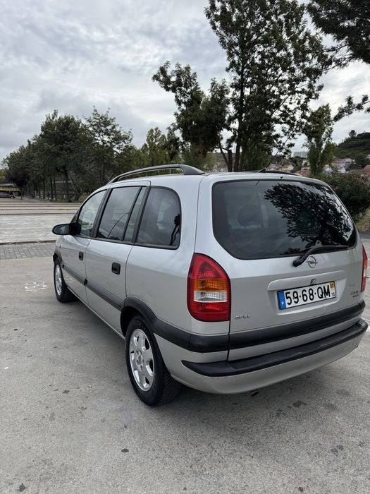 Vendo carrinha zafira 2.0 barata — photo 2