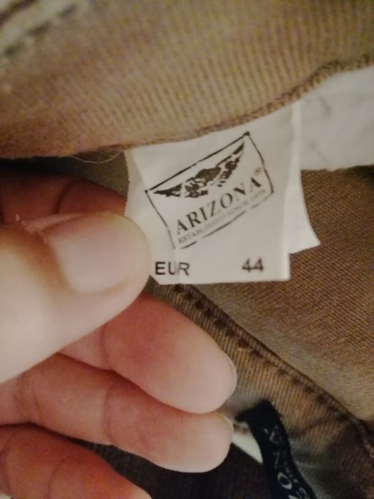 Spodnie jeansowe 44