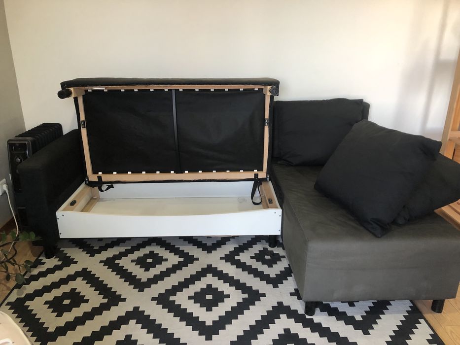 Sofa preto grande