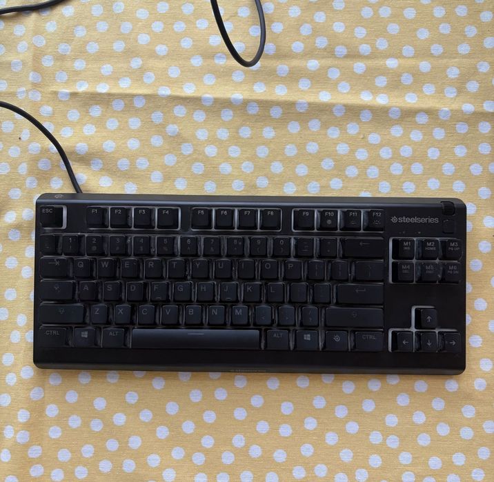 SteelSeries Apex 3 TKL | RGB | Gaming Keyboard | IP32 | Silent Switch