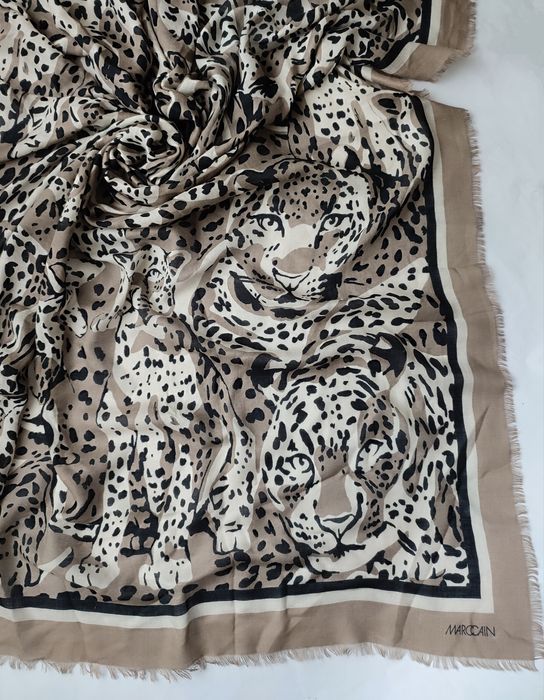 Подарок платок палантин шарф Marc Cain Sports