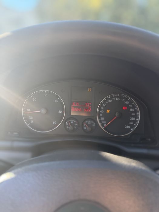 Volkswagen Golf 5 2.0 tdi