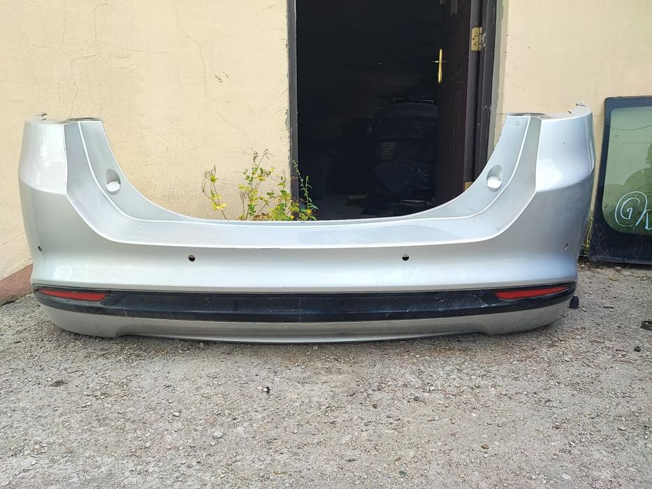 Ford Mondeo mk5 HB sedan zderzak tylny kompletny