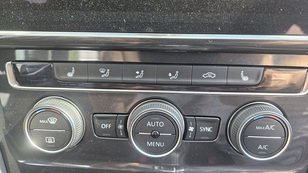 E-GOLF 36 квт. 18р.свіжий 117т.км.  рідна фарба