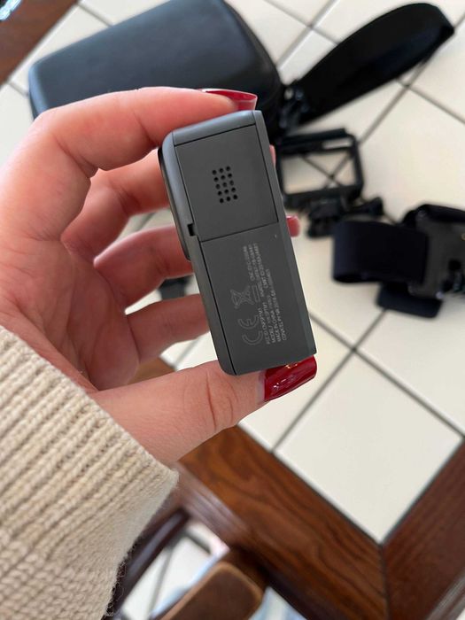 Екшн-камера GoPro Hero 7 silver в кейсі