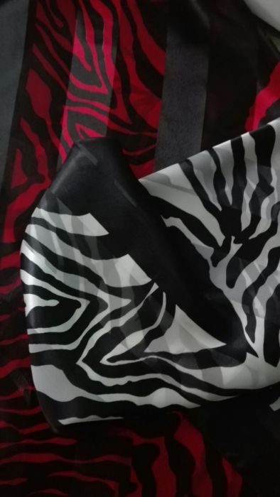 Szal chusta apaszka Satyna Zebra