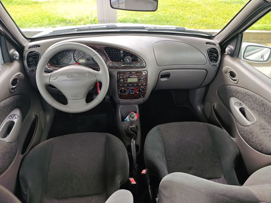 Ford Fiesta 1.25 Zetec 1 Dono