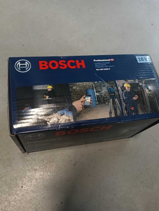 Lampa budowlana akumulatorowa BOSCH 18V-2200