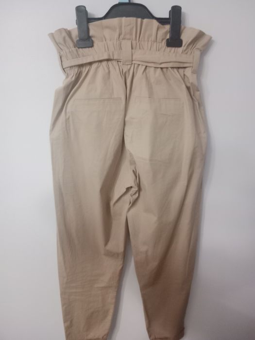 Spodnie Bershka 34 wysoki stan