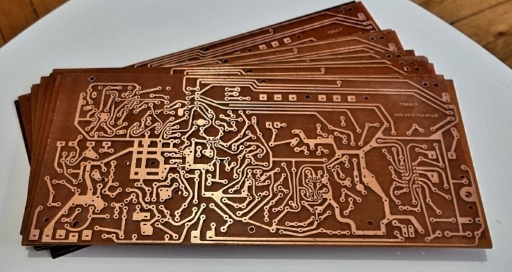 Stare komputerowe płytki Toral