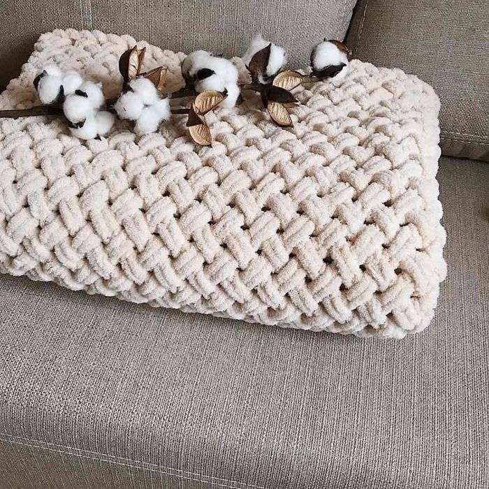 Плюшеві пледики різних кольрів