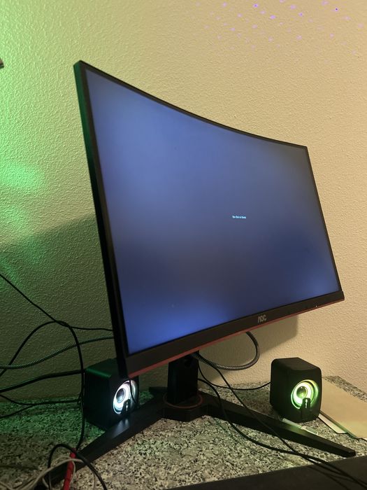 Monitor Curvo Gaming AOC