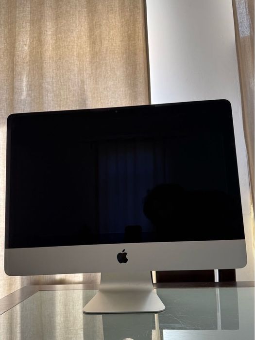 Apple iMac 21,5" — Não funciona | Para peças ou reparação