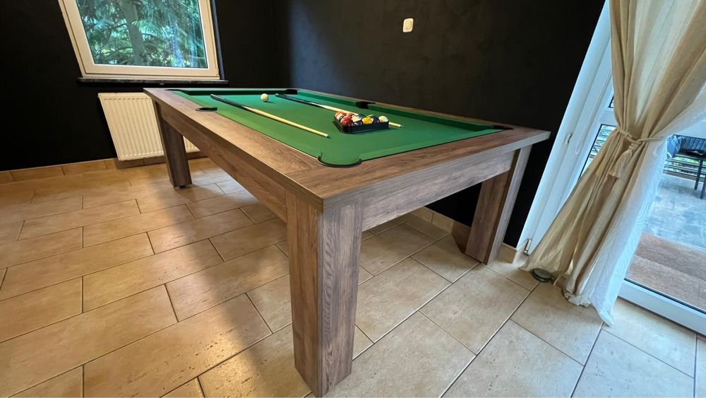 Stół jadalniany z bilardem