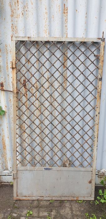 Калитка из решётки