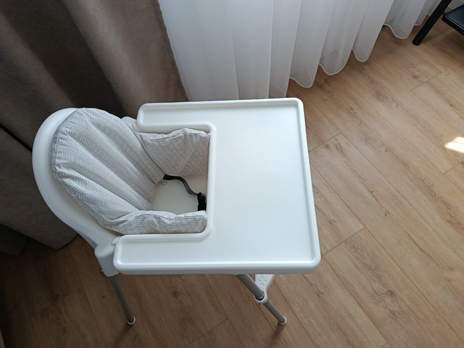 Krzesełko do karmienia dziecka