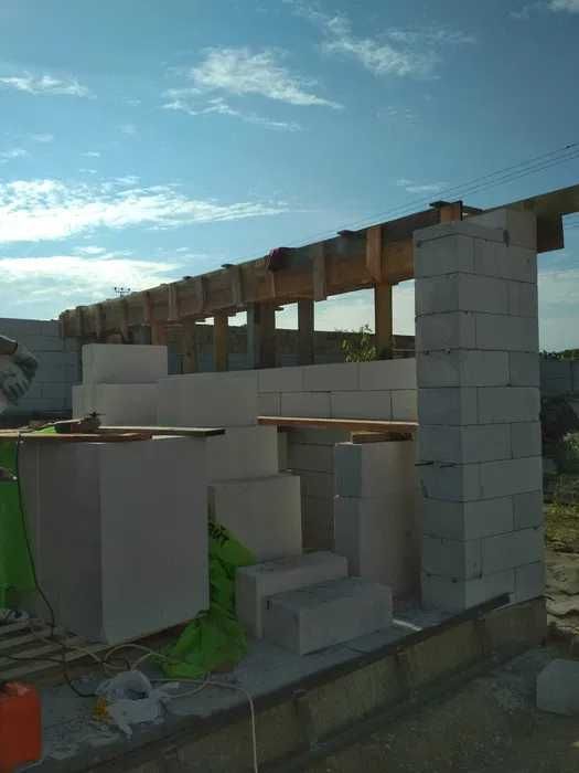 Реконструкція будинків, ремонт. Строительство. Є-відновлення.