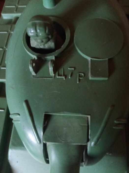 Танк Т-34. СССР. На батарейках.