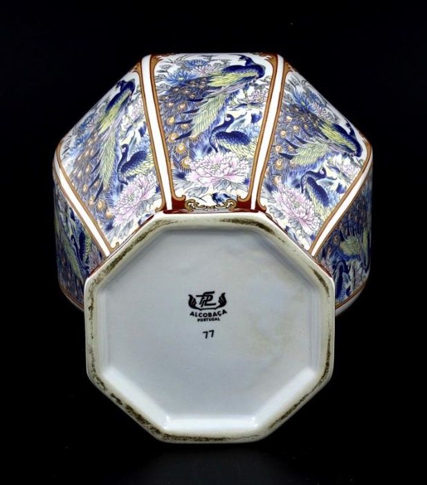 Porcelana Alcobaça - Pote pintado à mão