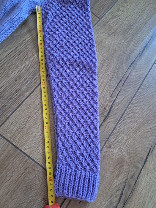 Przepiękny sweterek liliowy, ciepły, xs