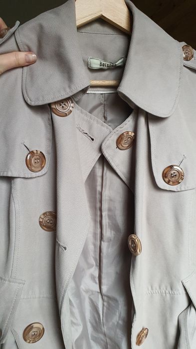 Trencz Bershka rozm. S