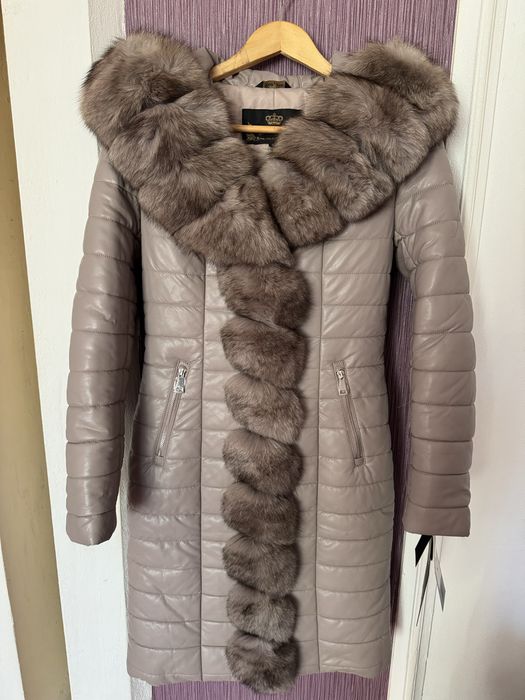 Жіноча зимова шкіряна куртка