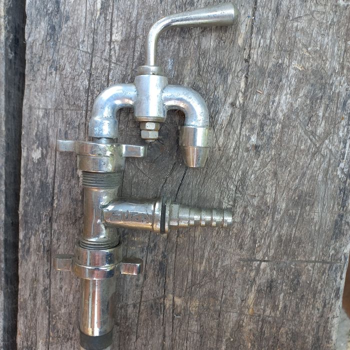 Кран для бочки латуневый.