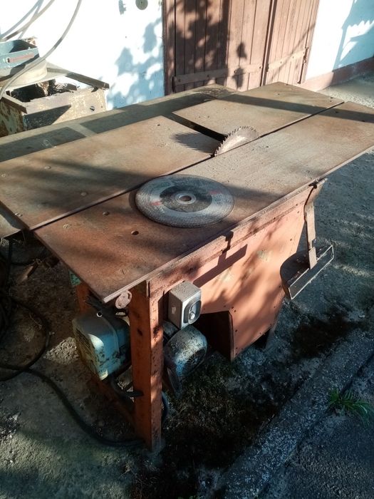 Станок циркулярно-фуговочний
