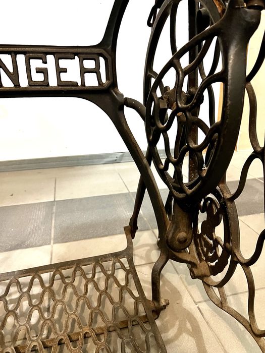 Oryginalna sprawna maszyna Singer