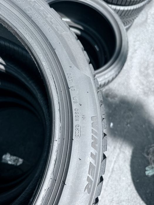 235 45 18 Pirelli Sottozero 3 Шумка 95% 2023 Шини Зима
