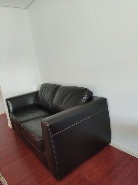Sofá cama de couro