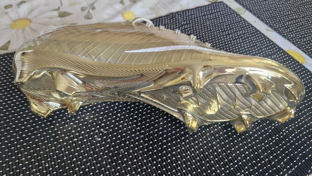 nike mercurial superfly cristiano ronaldo gold 44.5 mundial cr7