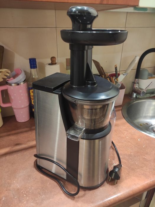 Wyciskarka wolnoobrotowa - Eldom PJ400