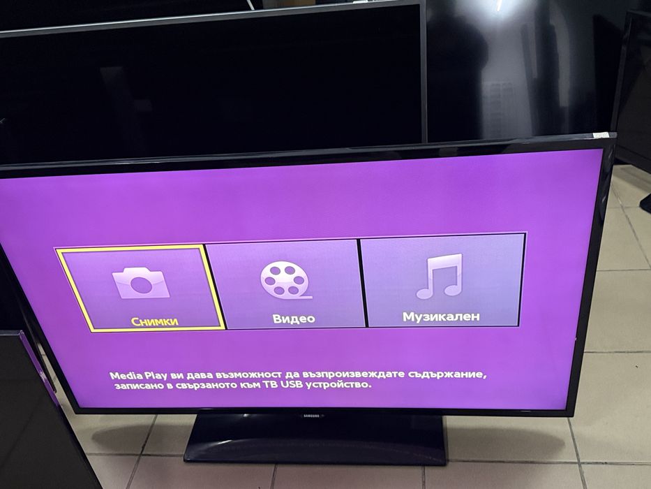 Samsung  : UE46F5005AK  .  106 см