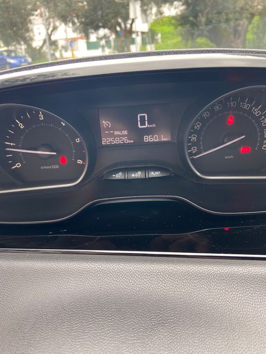 Peugeot 208 1.6 BLUE HDI