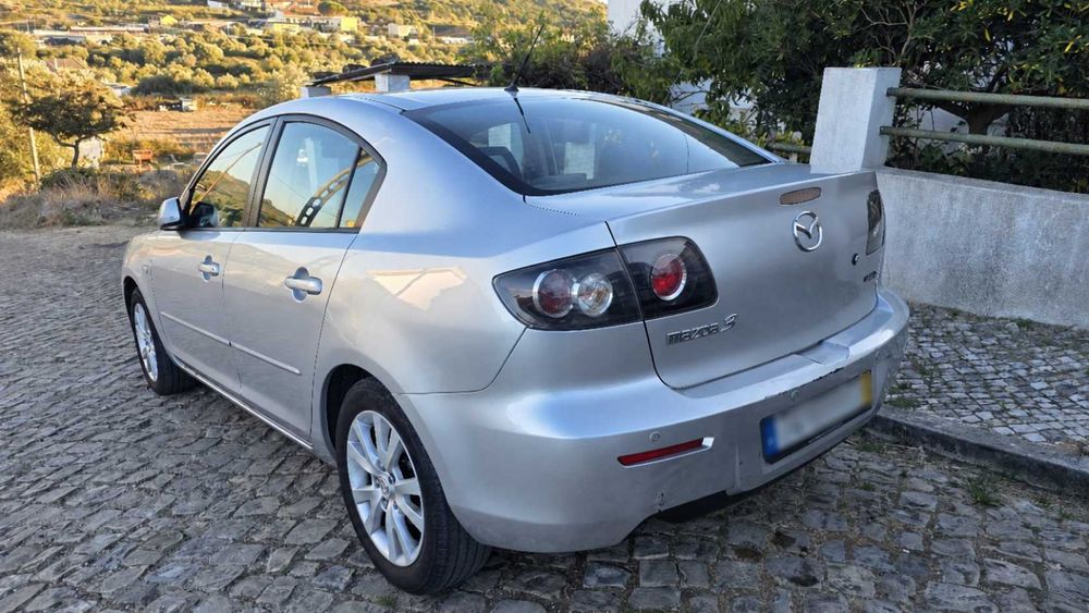 Mazda 3 Sedan 1.6 MZ-CD Exclusive 109 cv | 2008 | Quase 2.500 € investidos