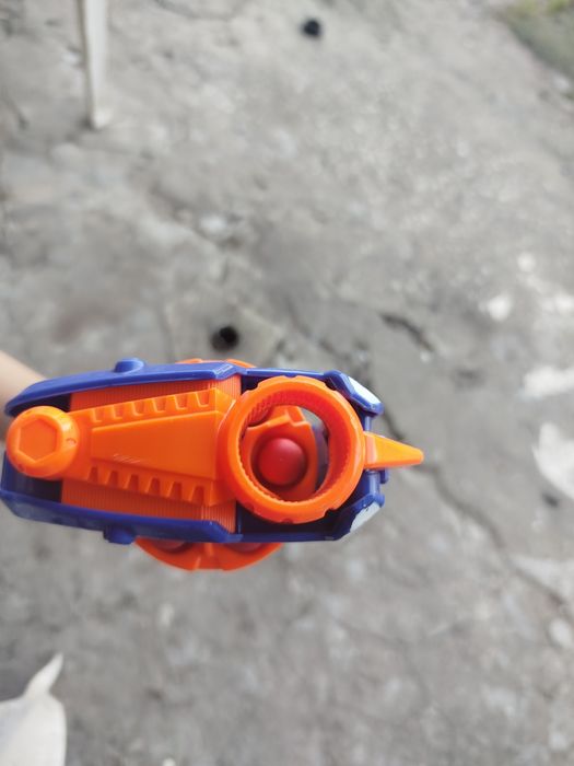 Nerf grande azul