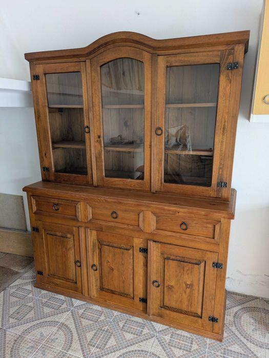 Móveis pinho maciço envelhecido para desocupar urgentemente