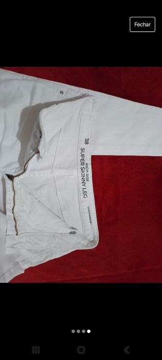 Calças  brancas de ganga