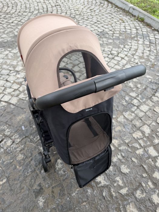 Продам прогулянкову коляску Carrello Nova