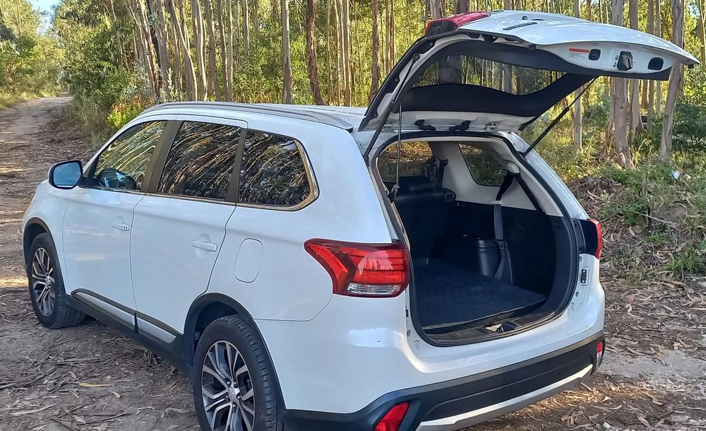 Mitsubishi Outlander 2.2 DI-D Intense