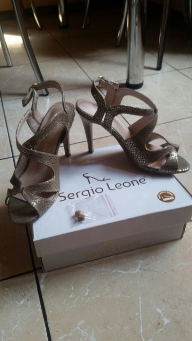 Piękne sandały Sergio Leon