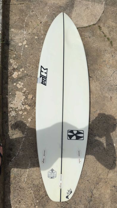Prancha de surf 5´11 x 18 3/8 x 2 4/4 27,5L