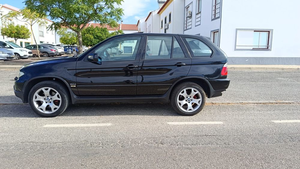 Vende-se Suv BMW x5 3.0 E53 218cv caixa automática de 6v