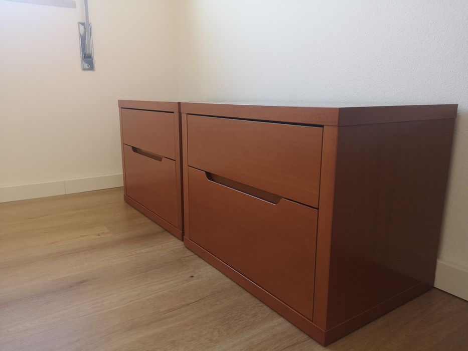 Mesa de cabeceira faia (duas)